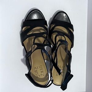 Naturilizer, black sandals